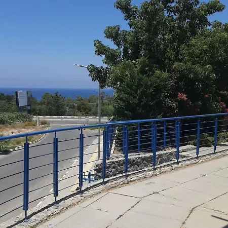 Nejla Bluemare Apartament Kirenia